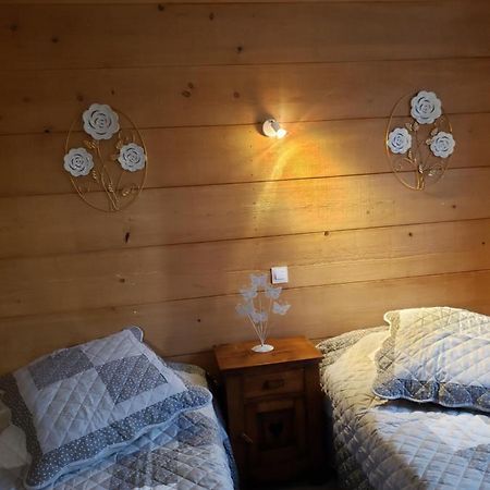 Les Chalets De La Garenne La Ferté-Beauharnais Exteriér fotografie